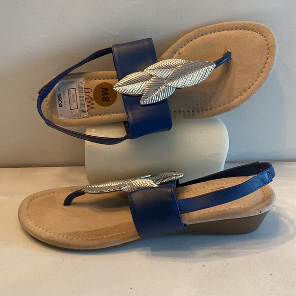 Blue and silver tone low wedge sling back thong sandals 8 W - Picture 9 of 11